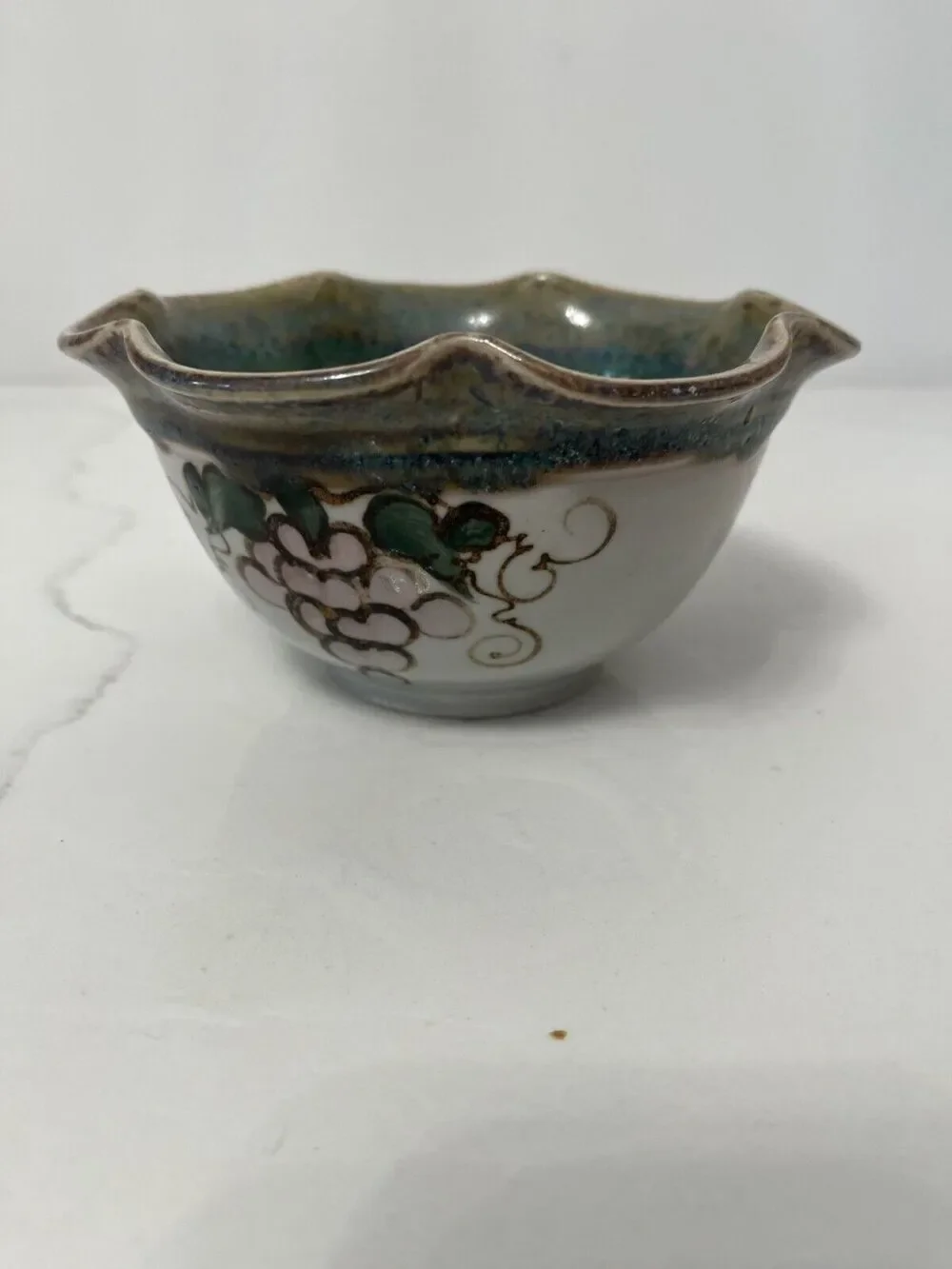 VTG Jensen Turnage Studio Art Pottery Bowl With Grape Vines And Ruffled Edges
